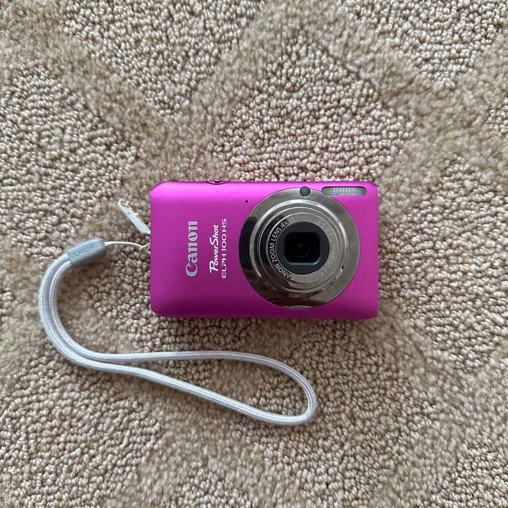 Canon Pink Compact Digital Camera with Silver Lens
